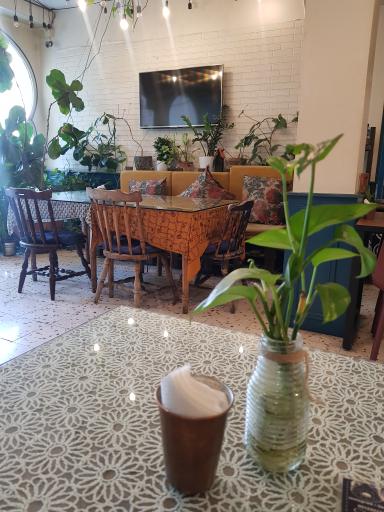 عکس کافه گیل 