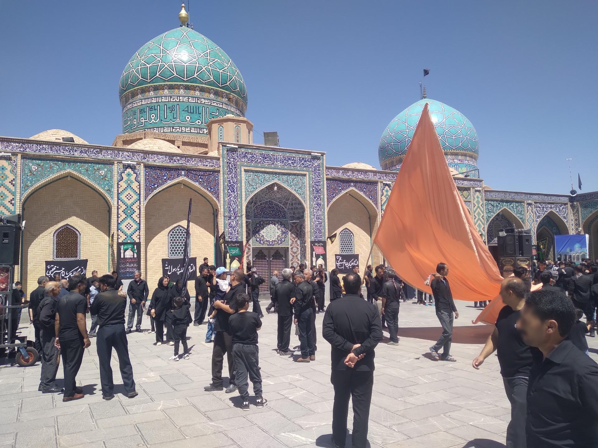 عکس آستان امامزاده حسین علیه‌السلام