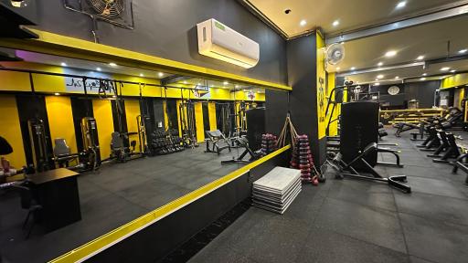 عکس باشگاه بدنسازی موج مثبت