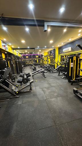 عکس باشگاه بدنسازی موج مثبت