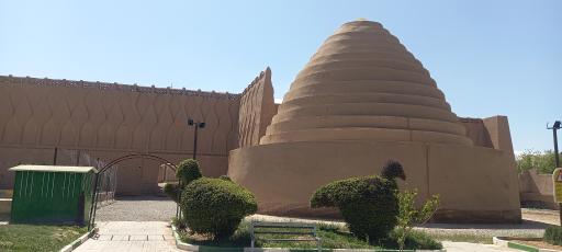 یخدان زریسف