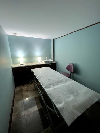 عکس کلینیک  طب فیزیکی و توانبخشی دینا