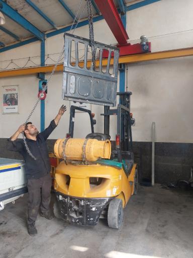 عکس لیفتراک آسیا