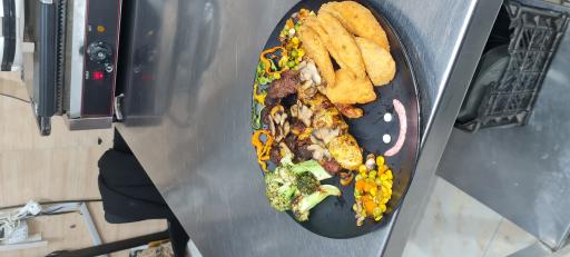 عکس پیتزا دیپون