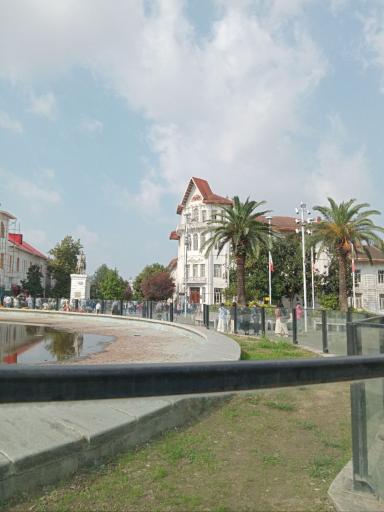 عکس ساختمان تاریخی شهرداری رشت