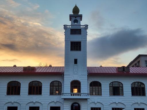 عکس ساختمان تاریخی شهرداری رشت