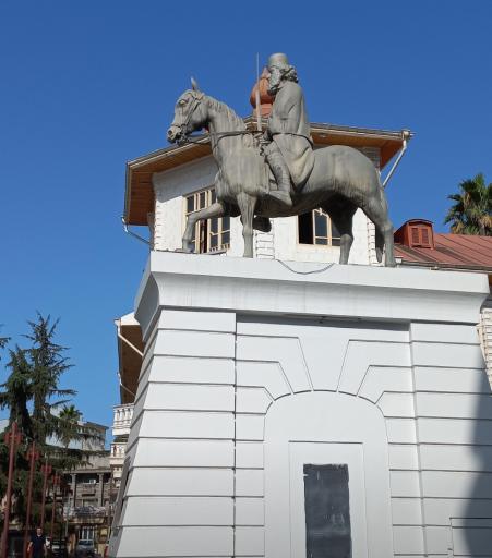 عکس ساختمان تاریخی شهرداری رشت