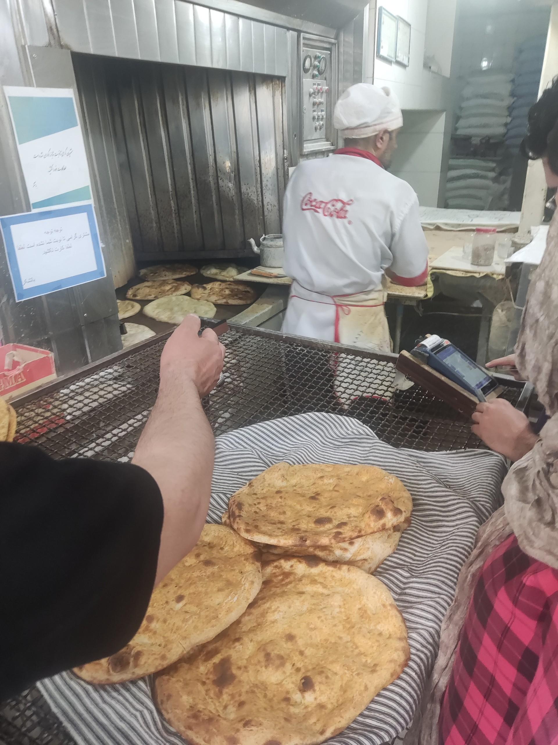 عکس نانوایی یزدی