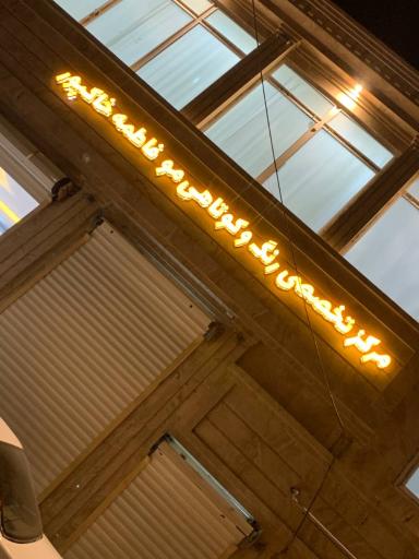 مرکز تخصصی رنگ و کوتاهی مو فاطمه خاکپور