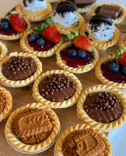 عکس کافه قنادی دانژه