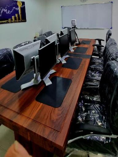 عکس آموزشگاه فنی و حرفه‌ای انتخاب اهواز