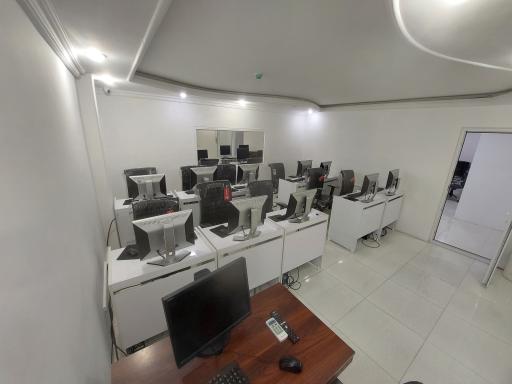 عکس آموزشگاه فنی و حرفه‌ای انتخاب اهواز