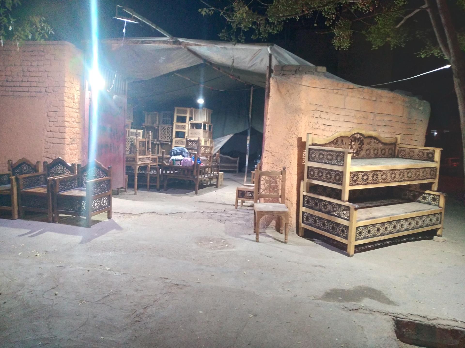 عکس فروشگاه تخت سنتی