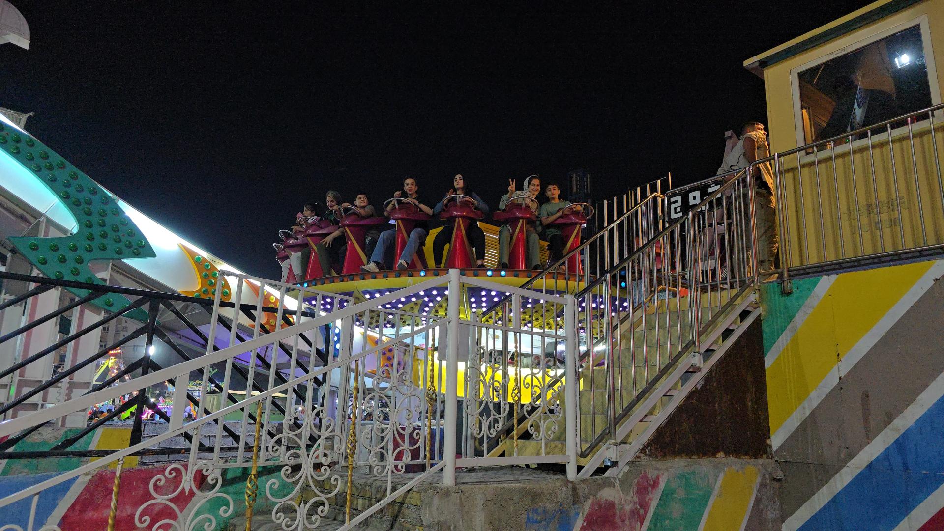 عکس شهربازی پاداد