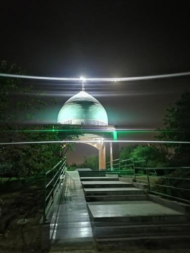 عکس مزار شهدای گمنام بوستان شقایق 