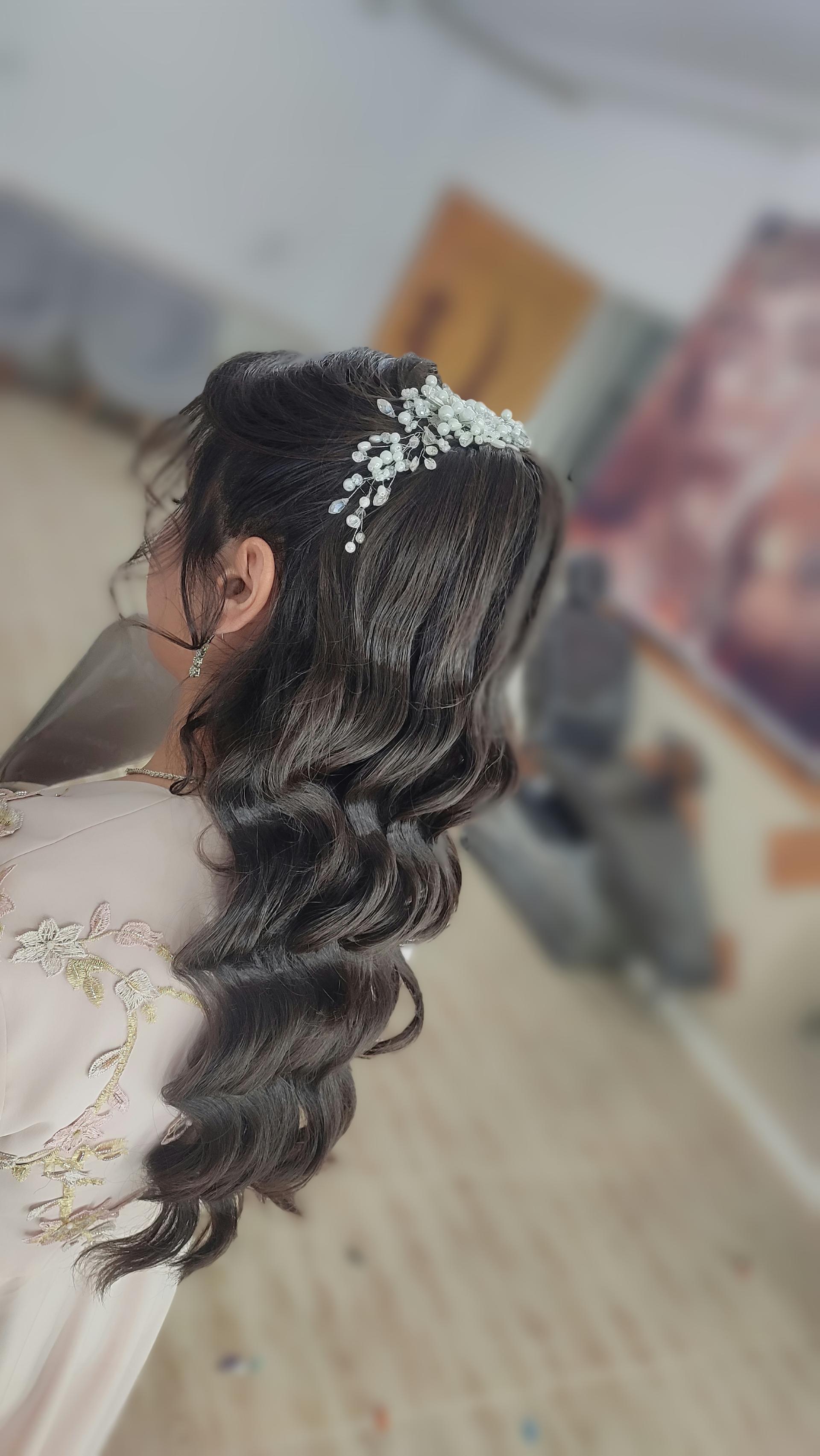 عکس سالن زیبایی ماه