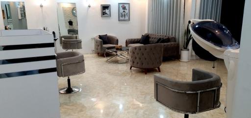 عکس سالن زیبایی شادی خوانساری