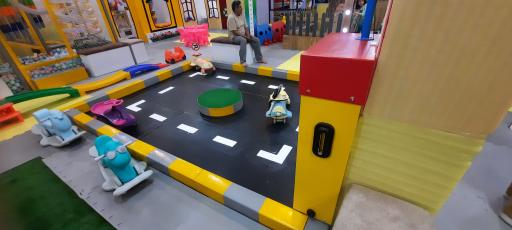 عکس خانه بازی پونیو