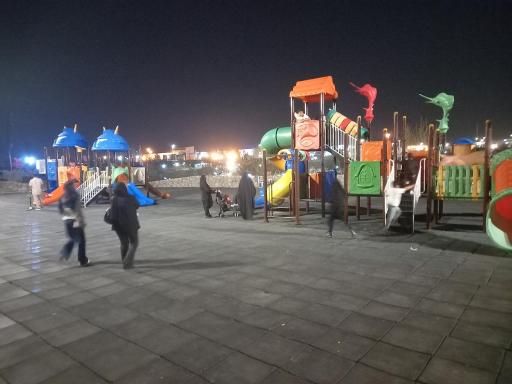 عکس زمین بازی کودکان