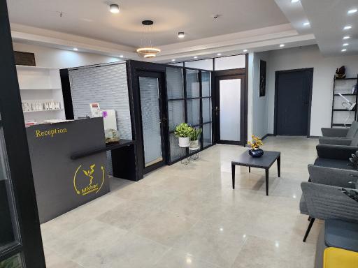 عکس دکتر علی روشناس و دکتر پانته آ مهربان