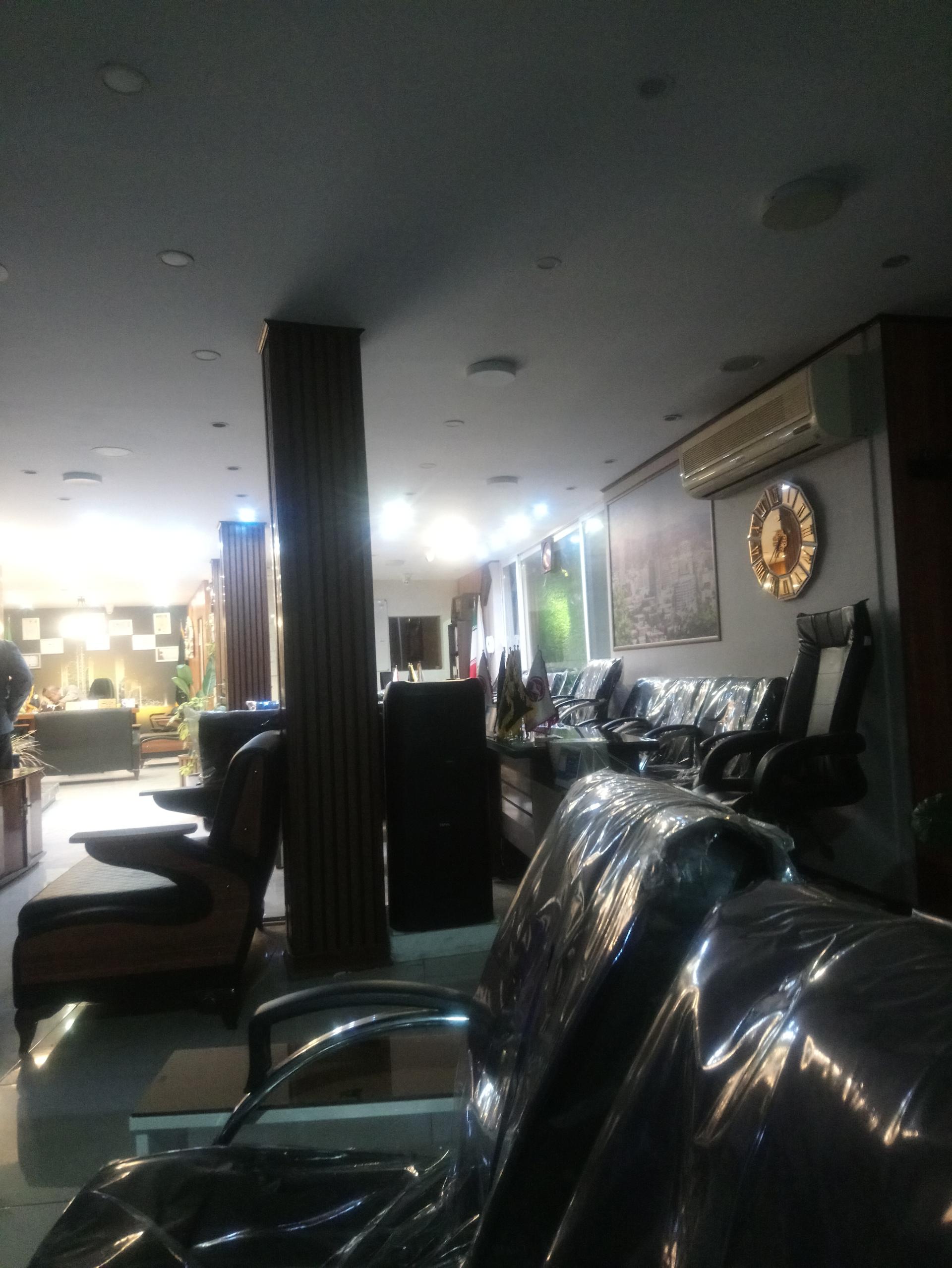 عکس گروه مشاورین املاک خوش یمن