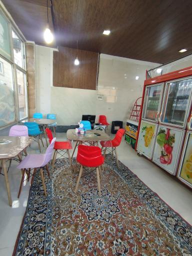 عکس آشکده و غذای خانگی ریحان