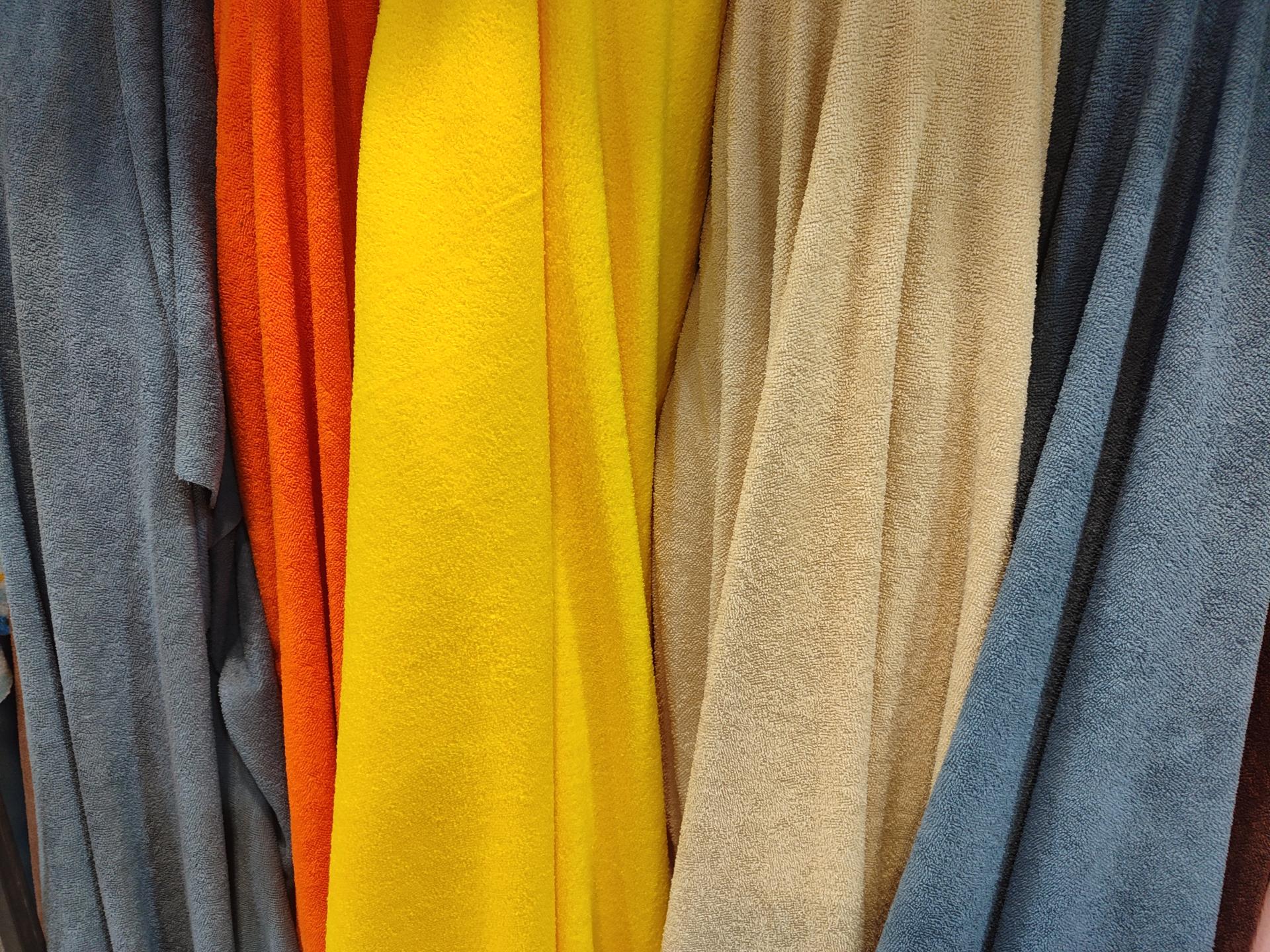 عکس پارچه سرای حاجی ارزونی 