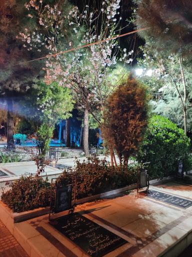 عکس گلزار شهدای شاهرود