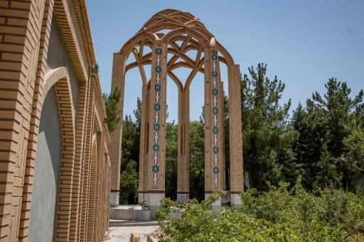 عکس گلزار شهدای شاهرود