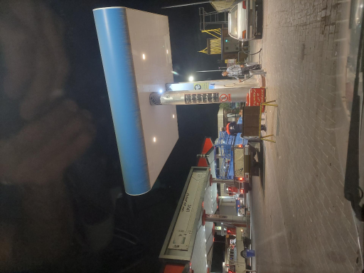 عکس جایگاه سوخت (CNG و بنزین)