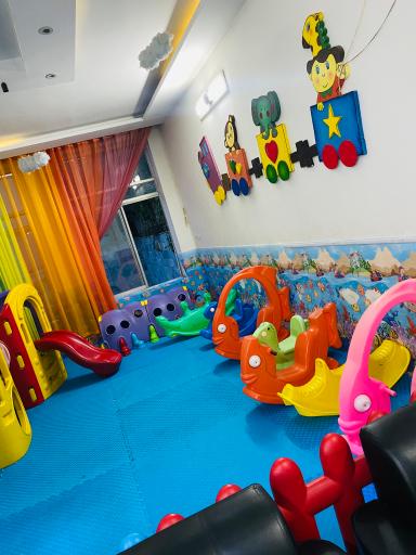 عکس مهد کودک خصوصی توکل