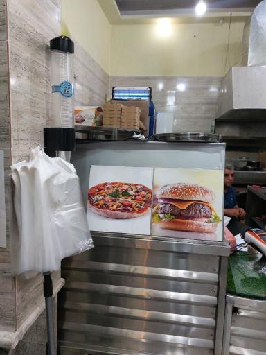 عکس پیتزا بامداد 