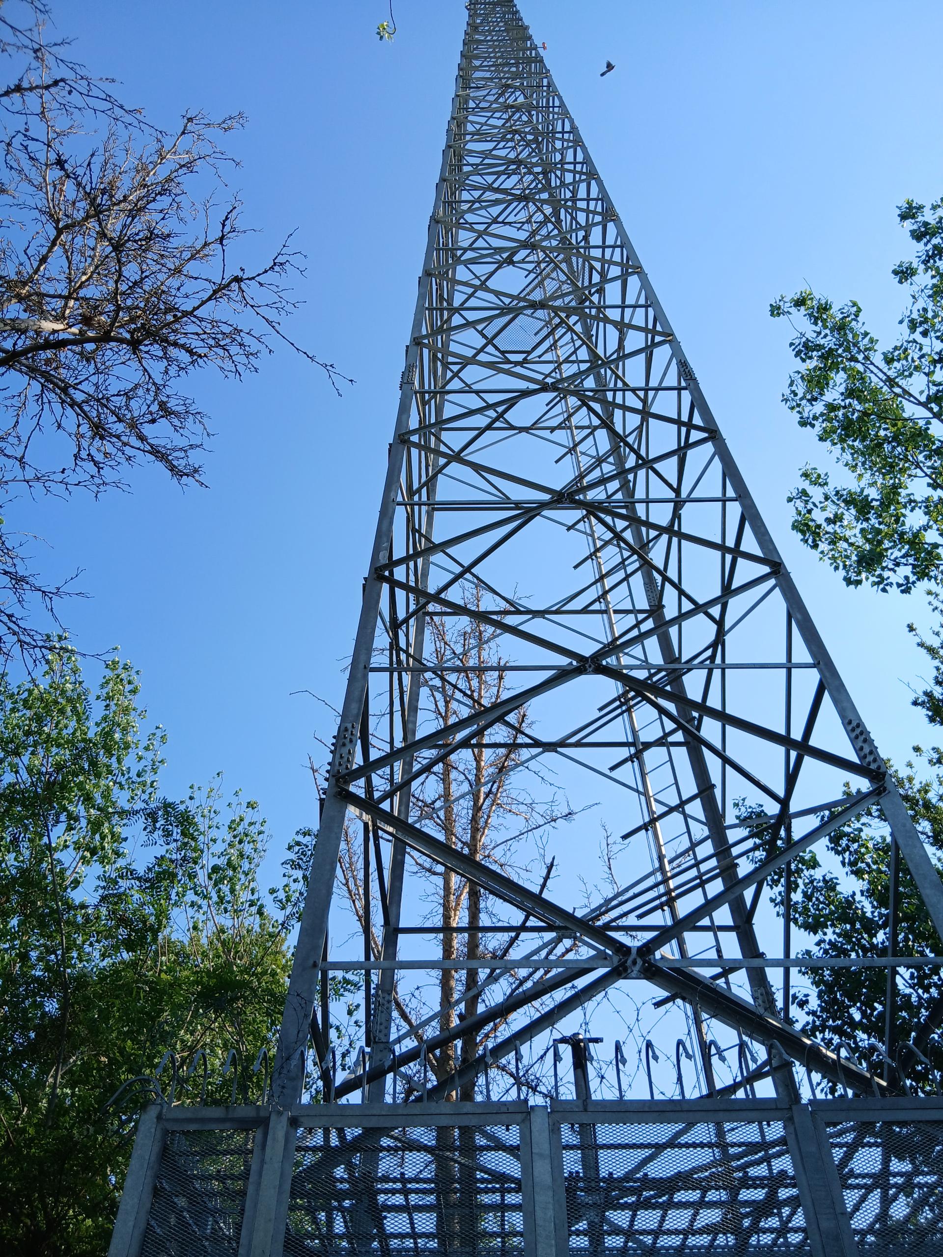 عکس دکل مخابراتی