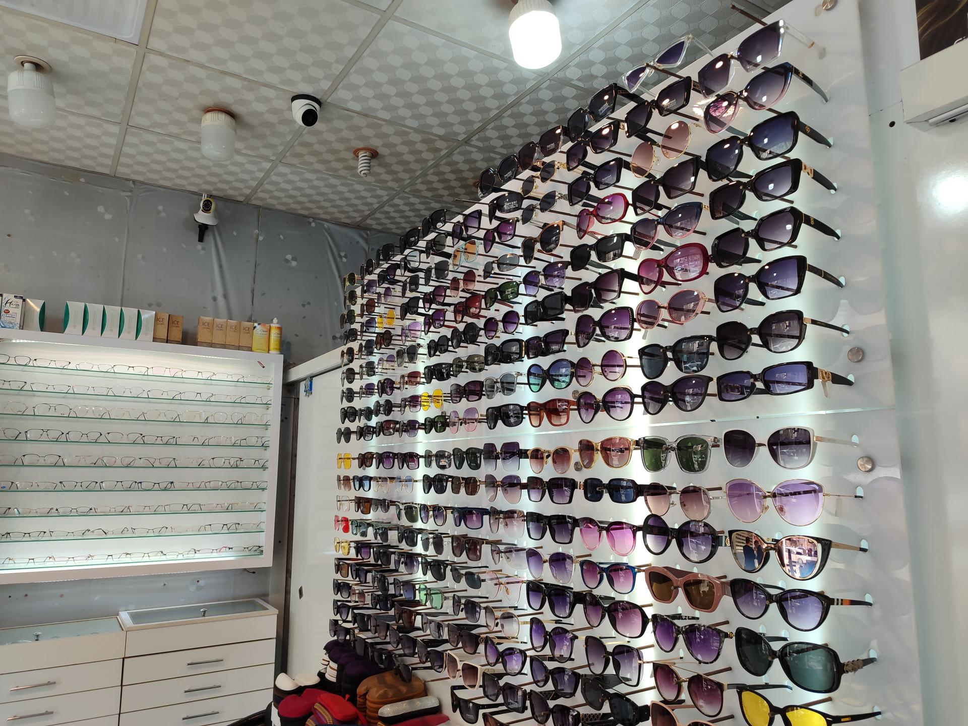 عکس عینک مدیکال مد