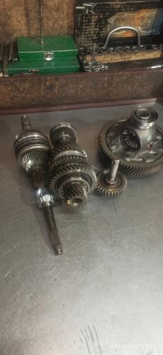 عکس میکانیکی حمید قمی