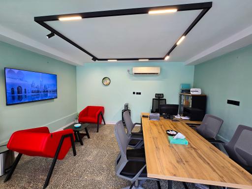 مشاور املاک زعیم قادری