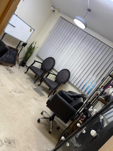 عکس آموزشگاه آرایشگری میلاد ابراهیمی