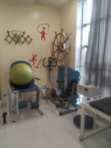 عکس فیزیوتراپی زعفرانیه