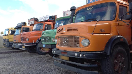 عکس نمایشگاه کامیون فاطمی