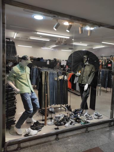 عکس اشکان گالری