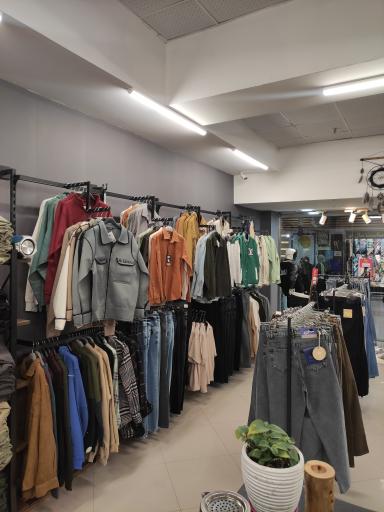 عکس اشکان گالری