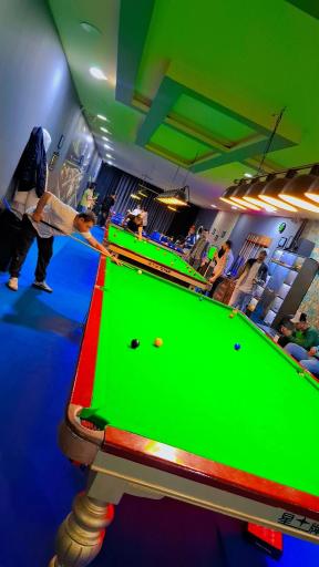 عکس کافه بیلیارد سیاوش