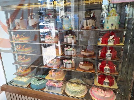 عکس نان شیرینی بالدی بال شعبه 1