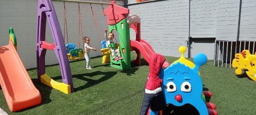 عکس مهدکودک و پیش دبستانی شکوفه‌های امید 