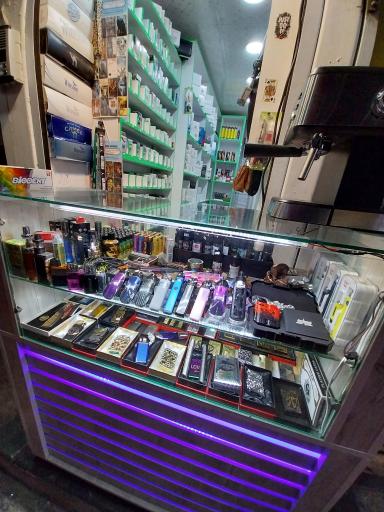 عکس دکه دخانیات بارکد