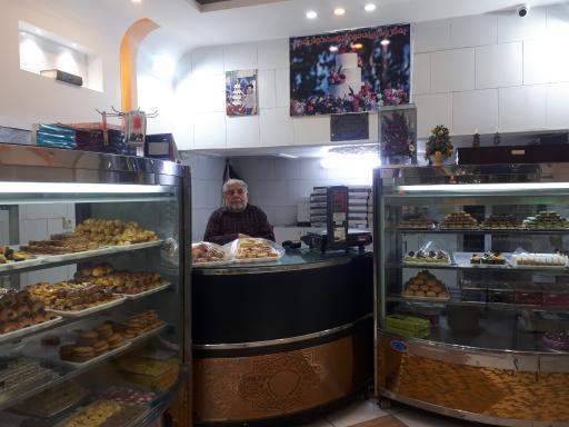 عکس شیرینی سرای مهماندوست