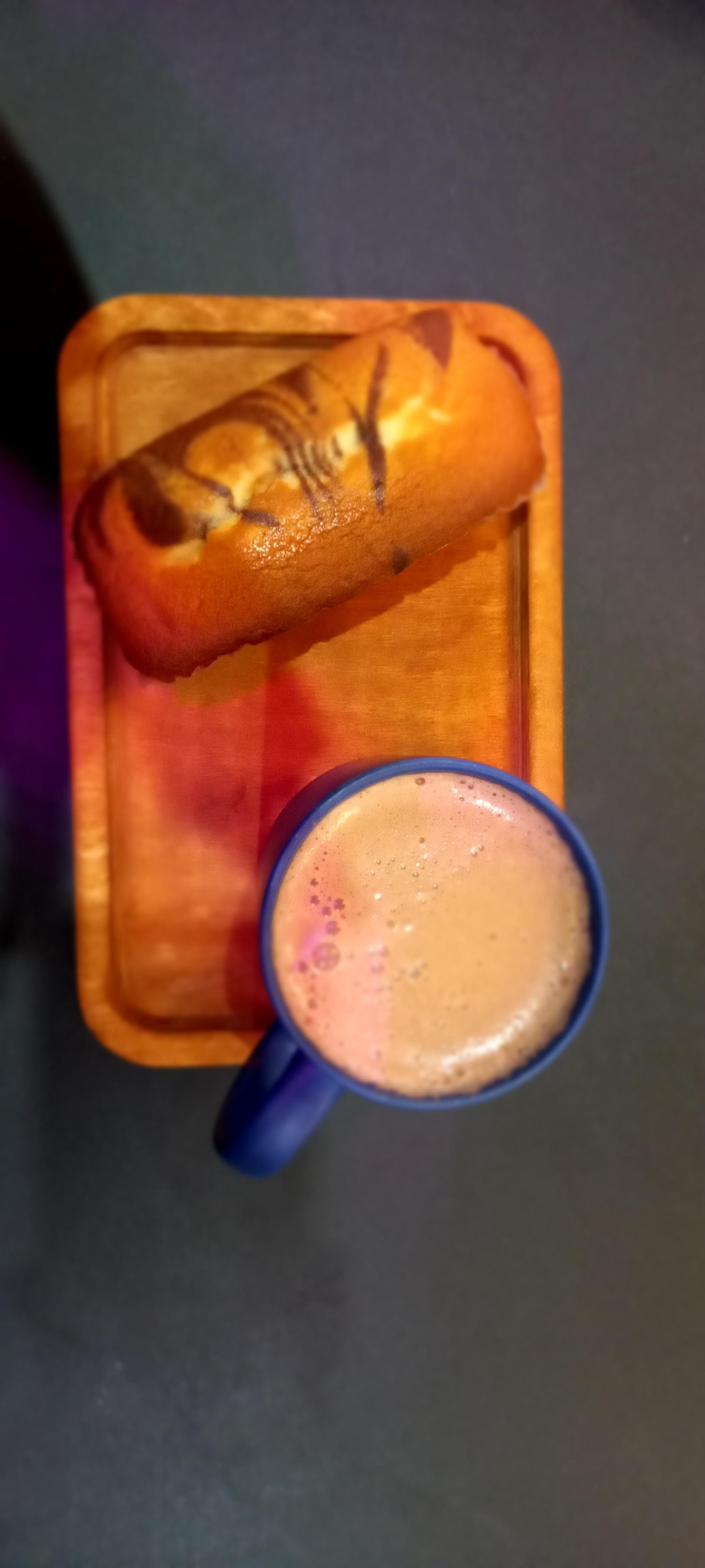 عکس کافه کتاب نخل و ریحانه