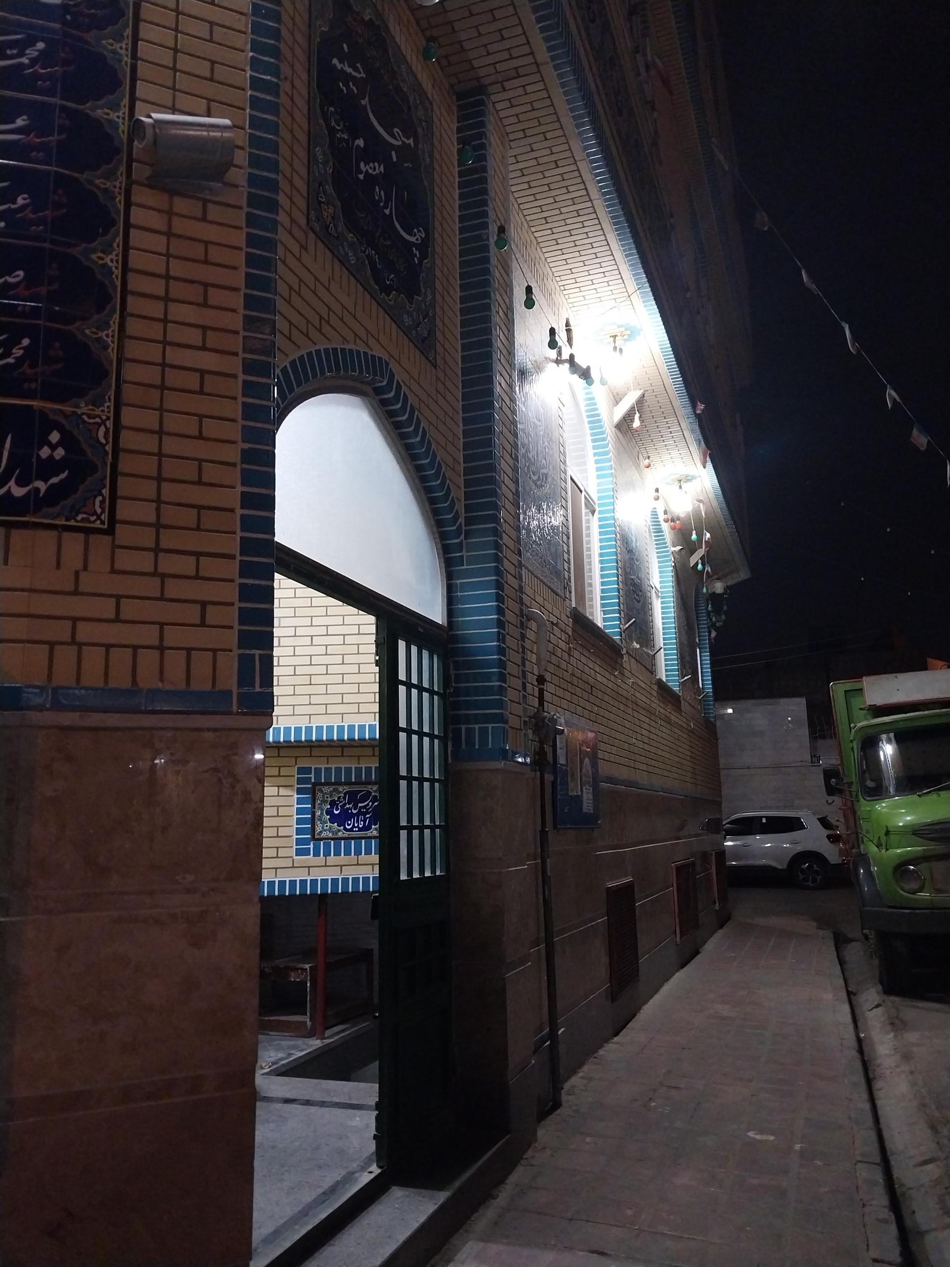 عکس مسجد و حسینیه 14 معصوم زنجانی های مقیم قم روستای چسب