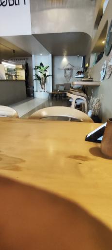 کافه بیکری لبن