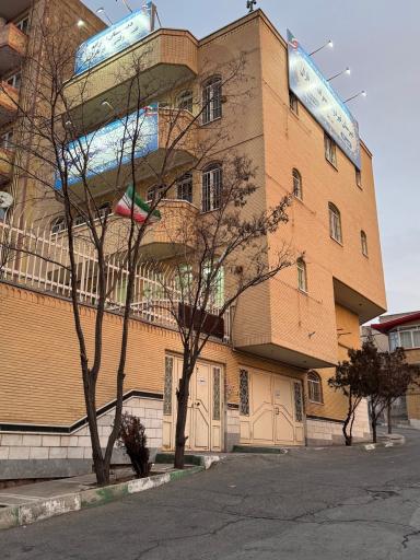 عکس دبیرستان غیردولتی شهریاران